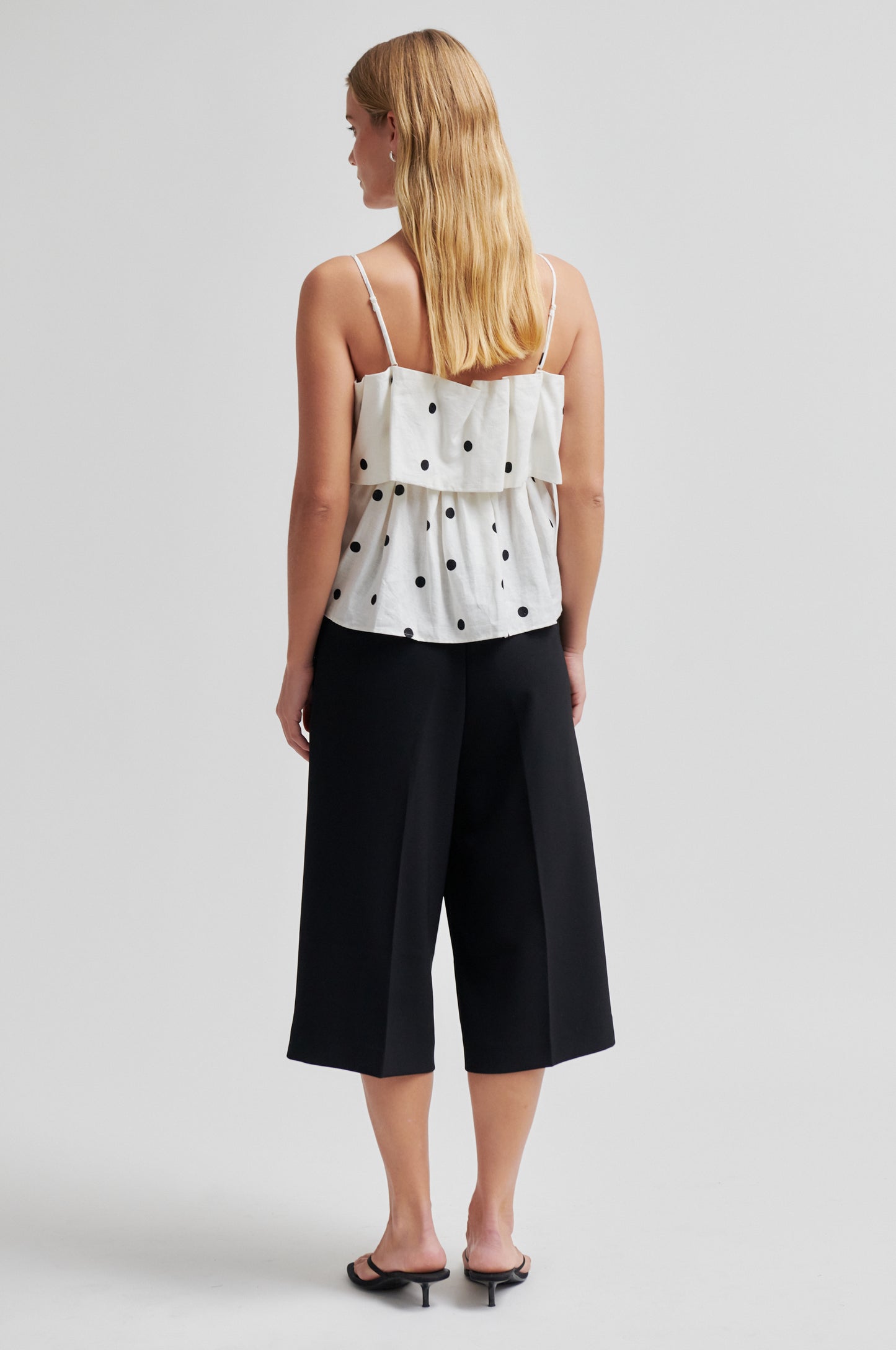 SALLIY TOP