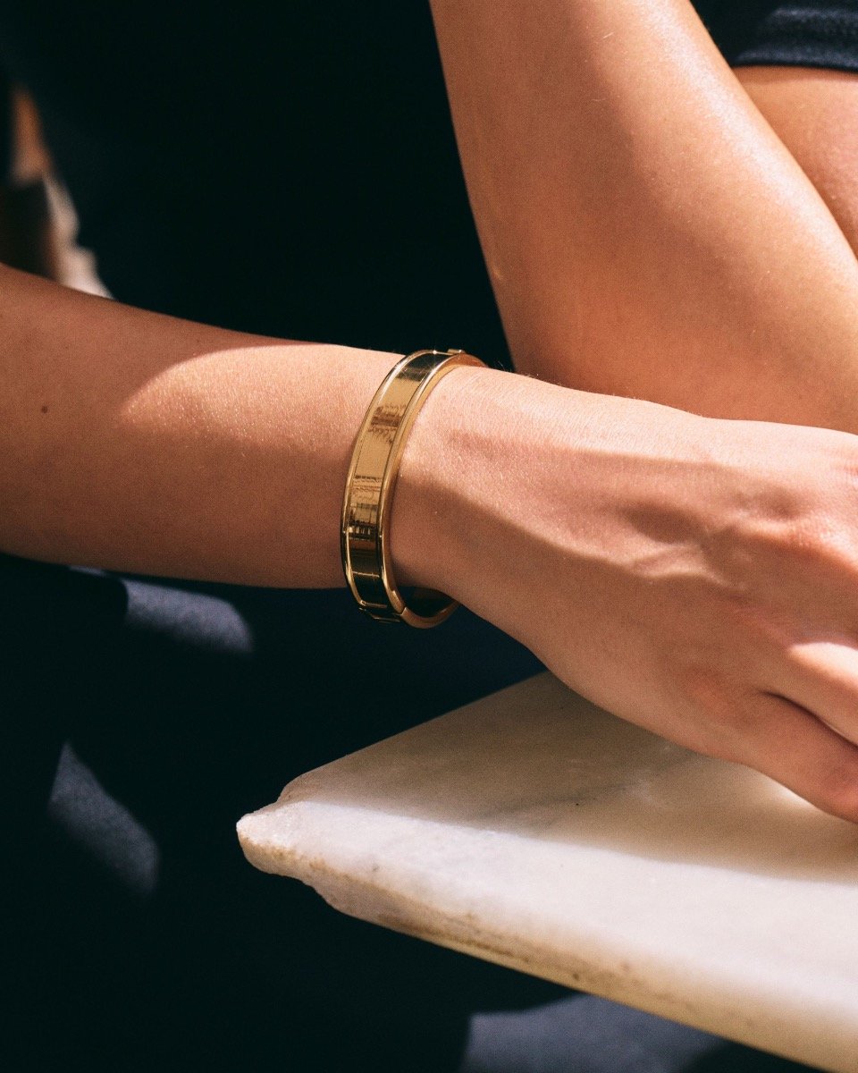 FRAME BANGLE