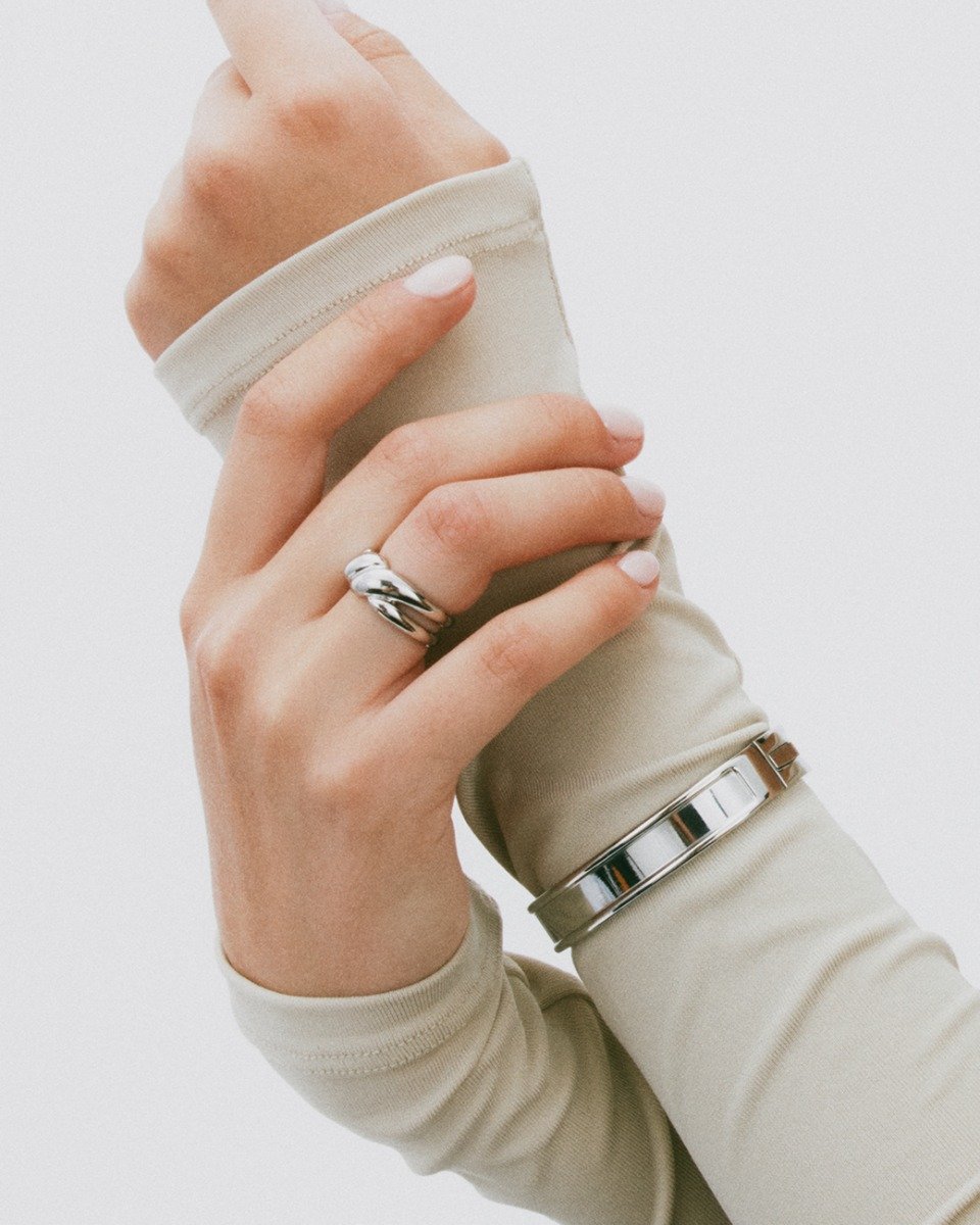 FRAME BANGLE