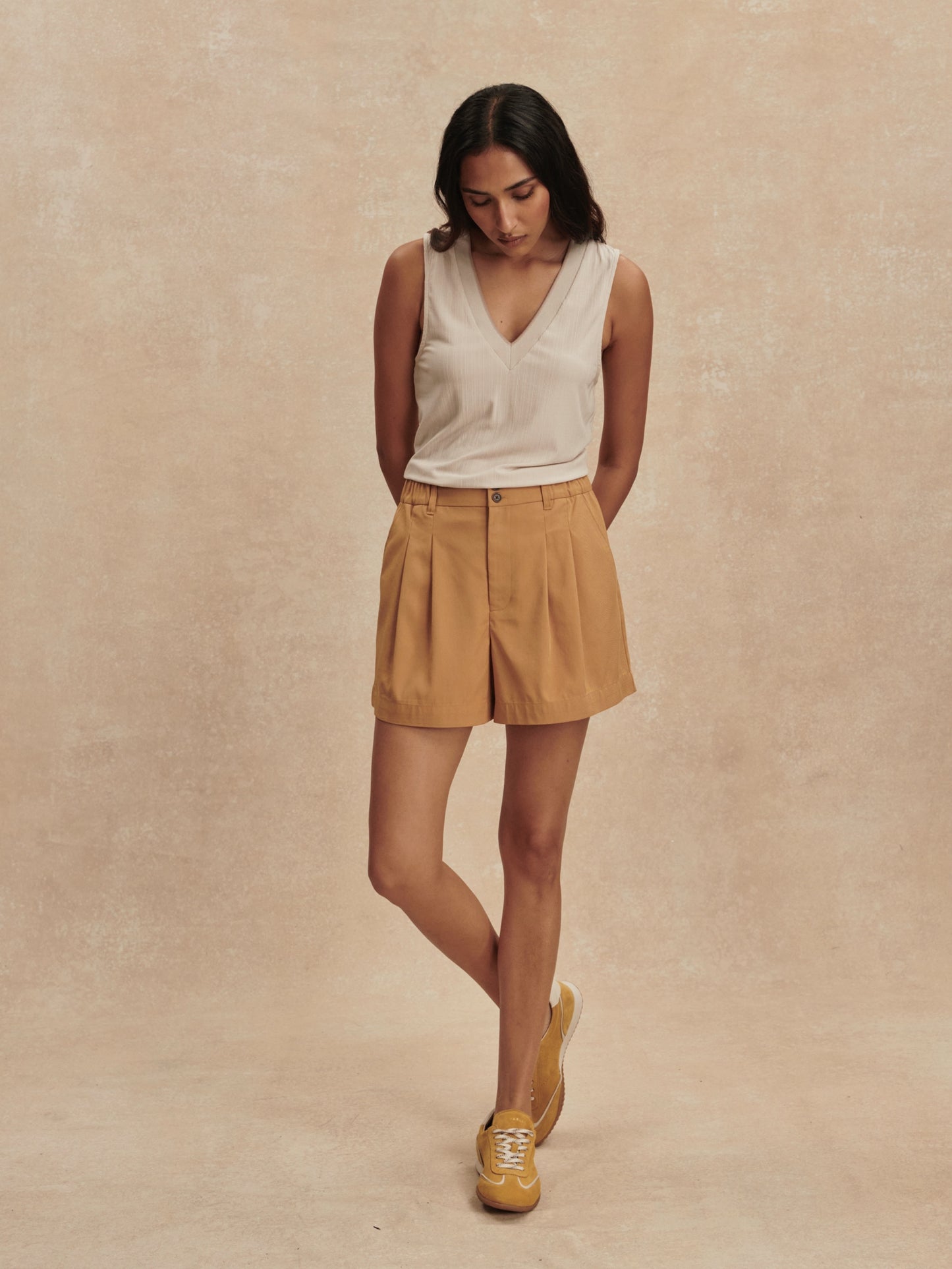 corby v neck tank