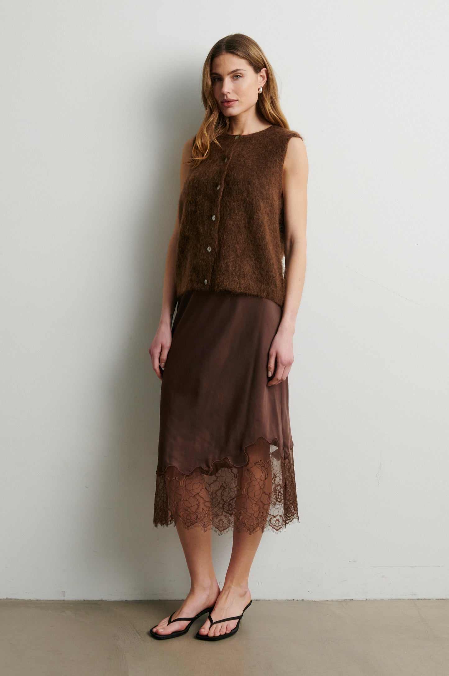 Brook knitt button west
