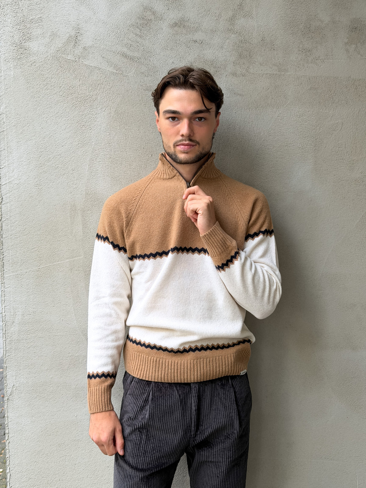 Pullover half zip nordic print