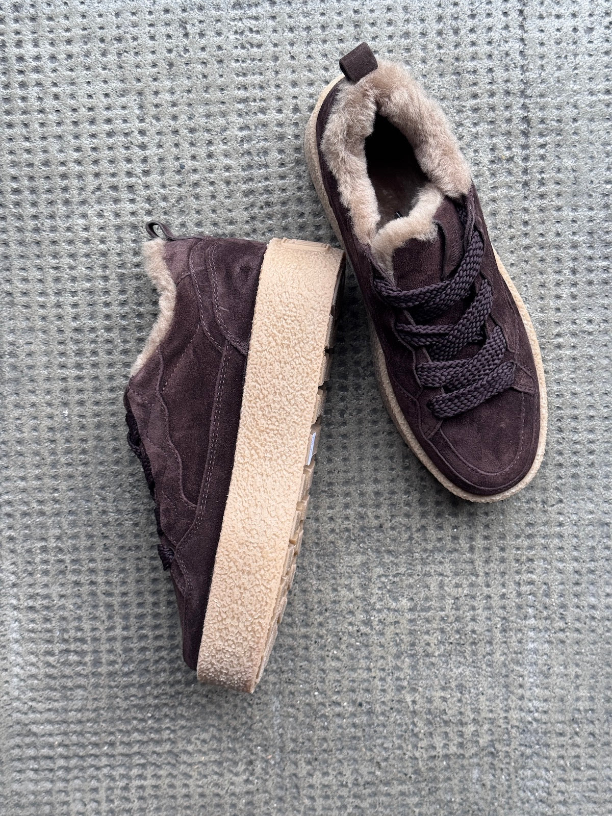 Sneaker BAZAR mit Lammfellfutter