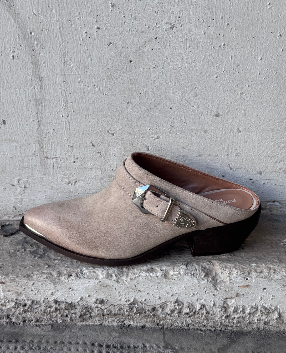 Sabot Western