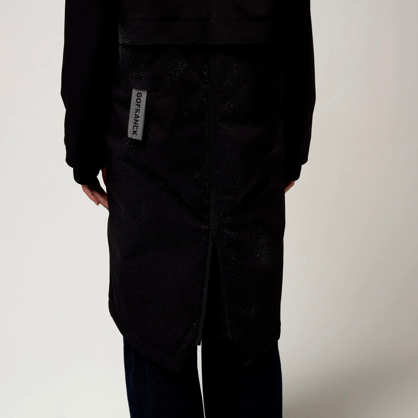 NEBULA – Funktionaler Parka für unterwegs