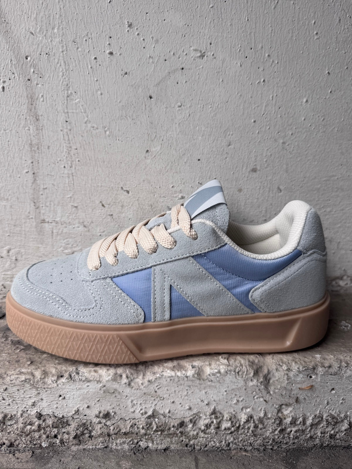 Sneaker UNCOVER DUSTY BLUE GUM