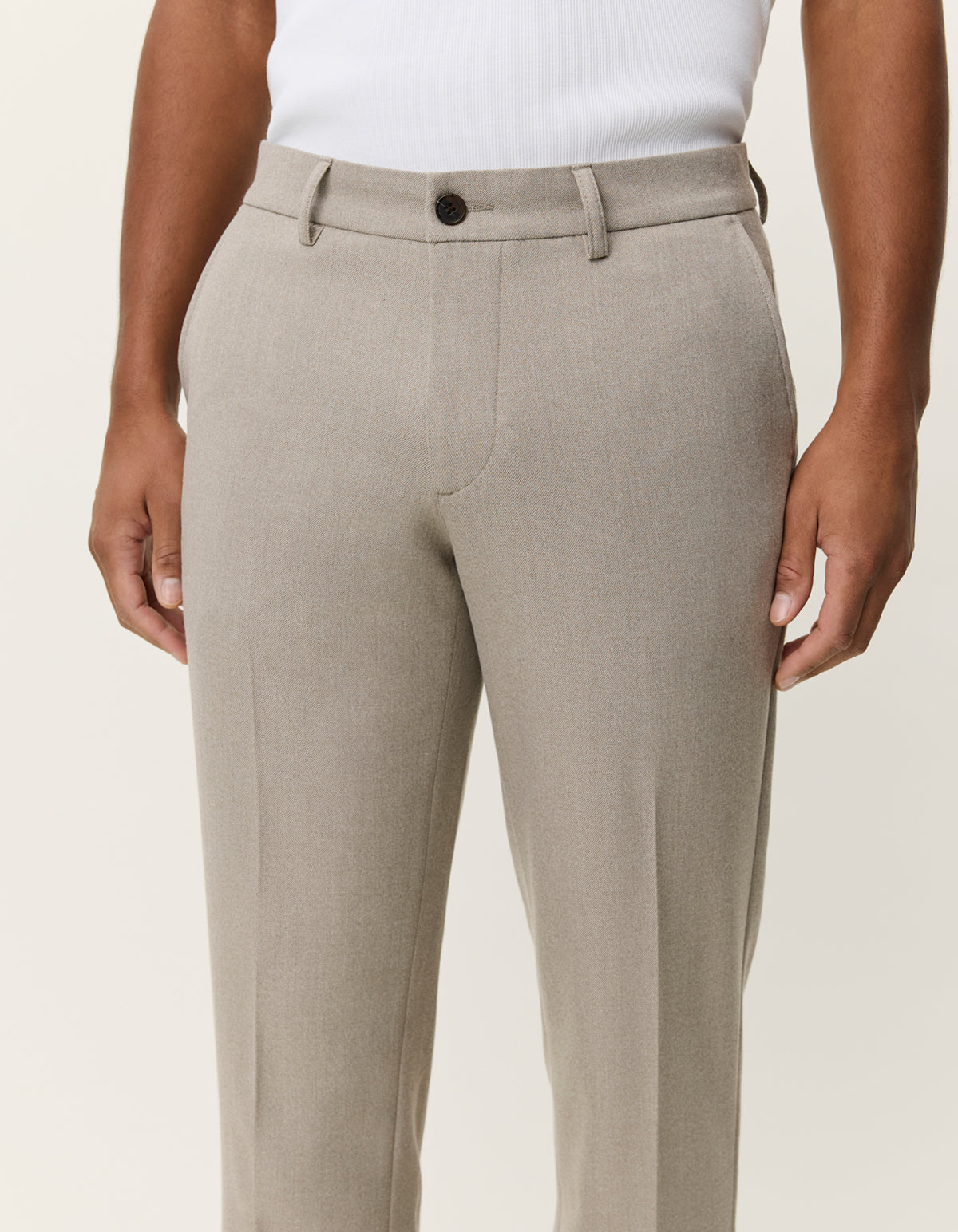 LES DEUX Como Reg Solid Pants