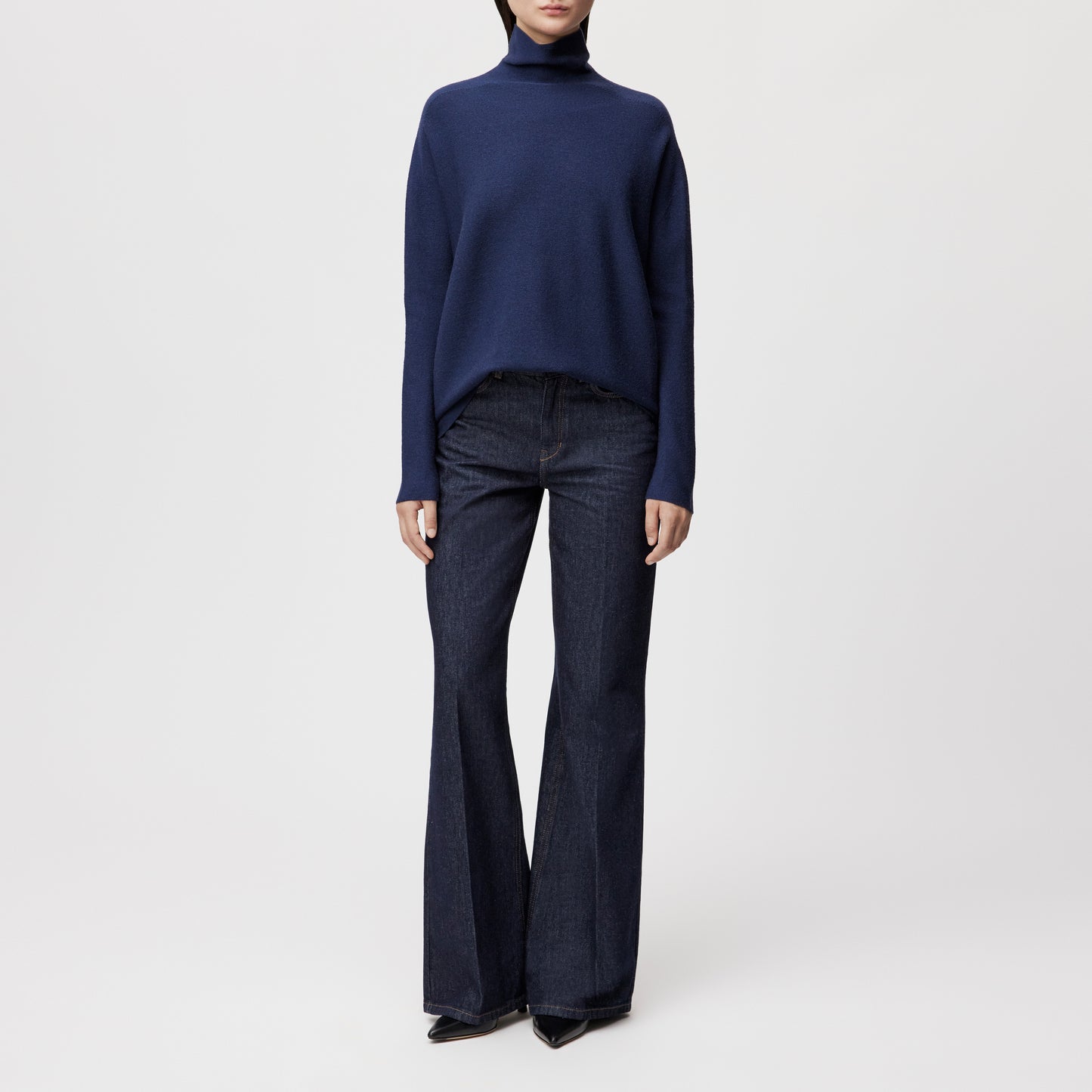 LIORA Egg-Shape Rollkragenpullover