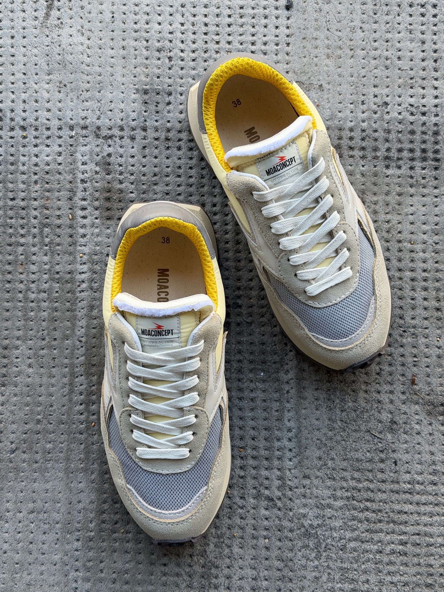 Hype pale banana Sneaker