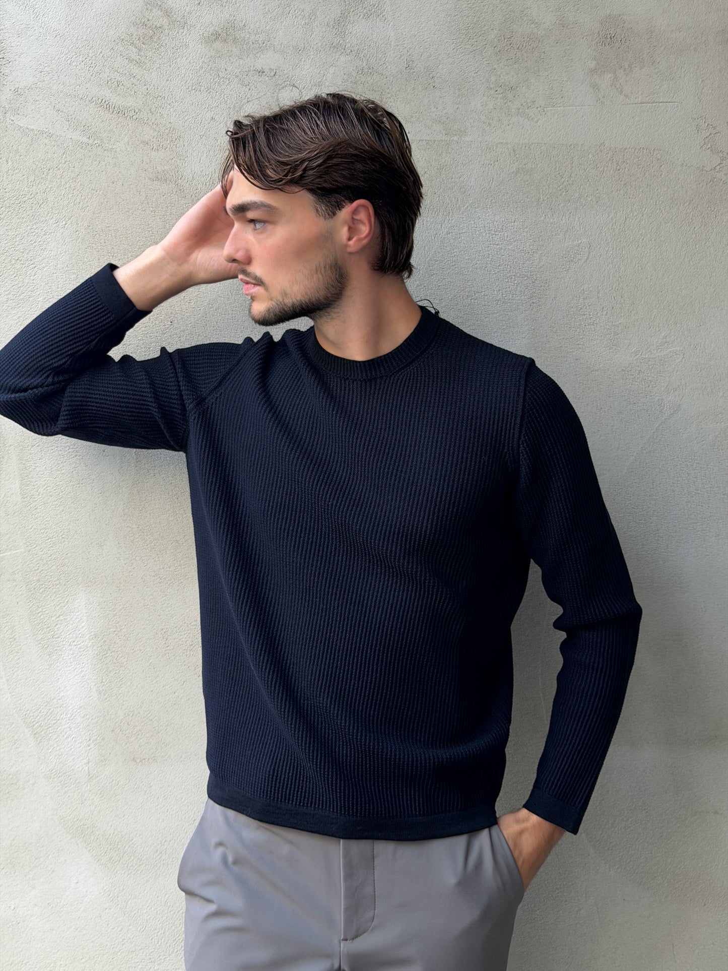 Pullover Crewneck Structured