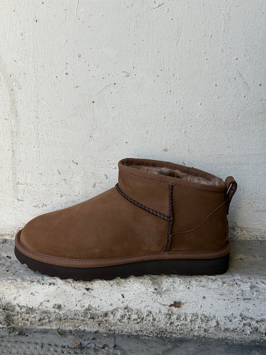 CLASSIC ULTRA MINI Boot Nubuck