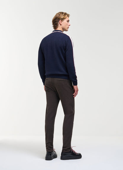 Pullover heritage style crew neck