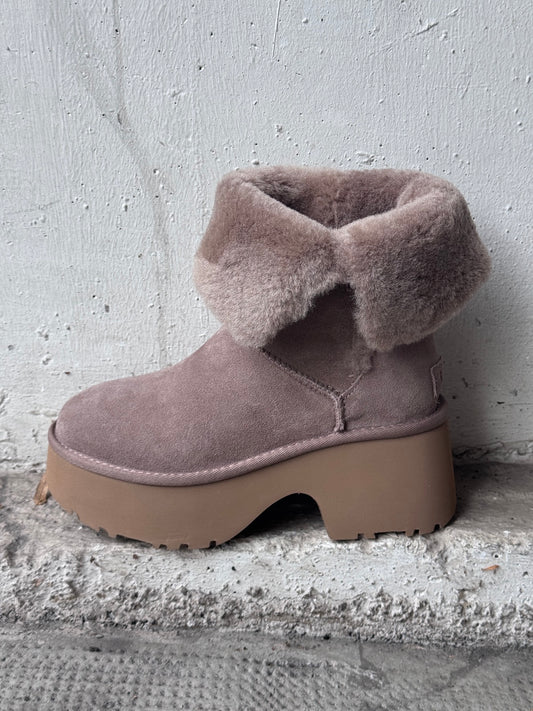 UGG ESMEE BOOT Plateau