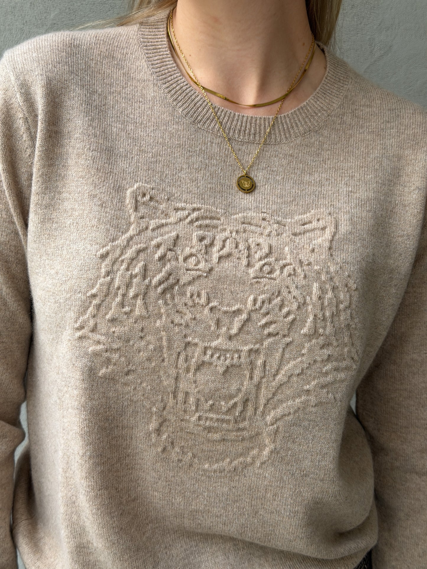 Pullover Embossed Tiger Crew