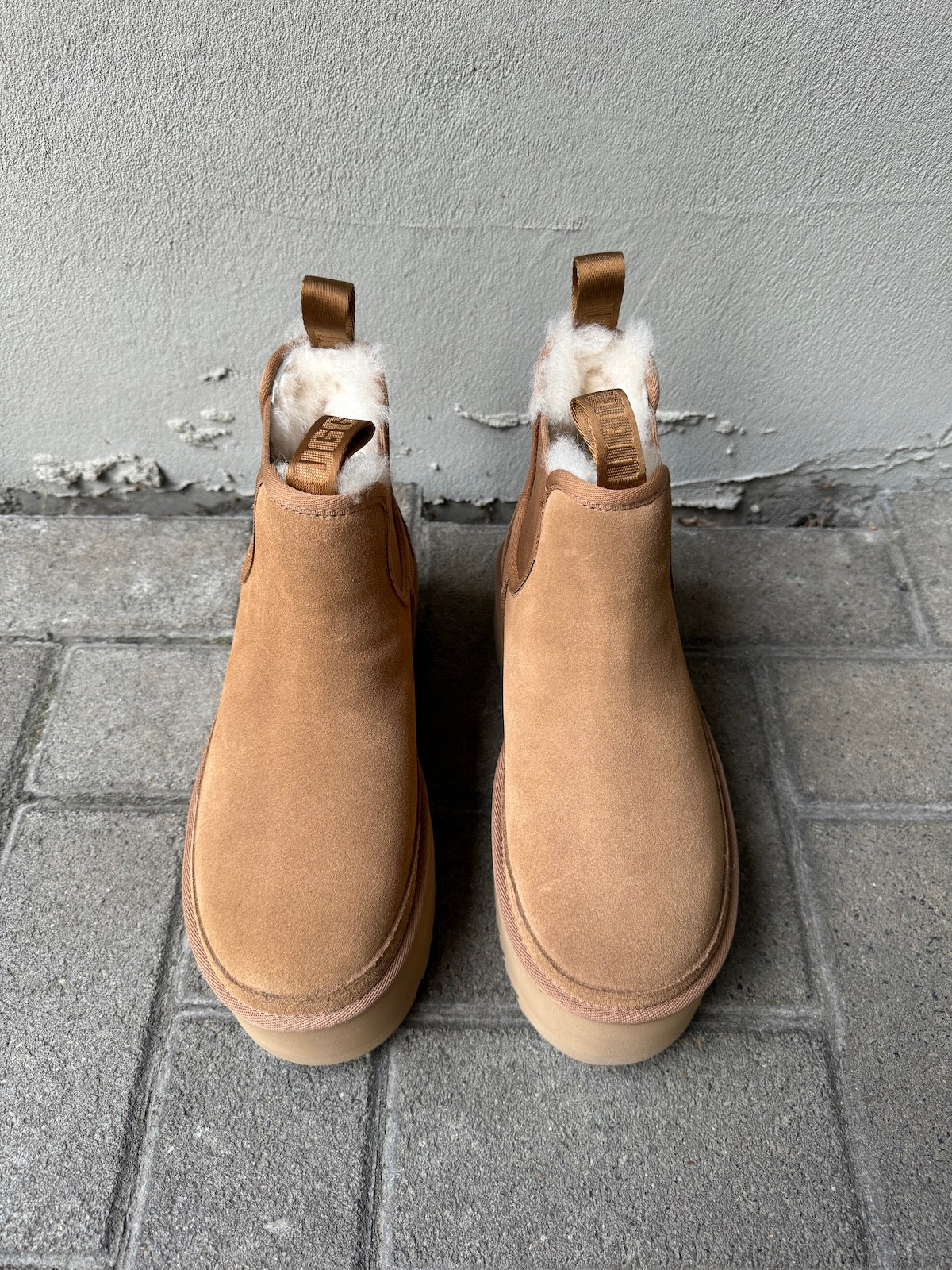 UGG Boots NEUMEL PLATFORM CHELSEA