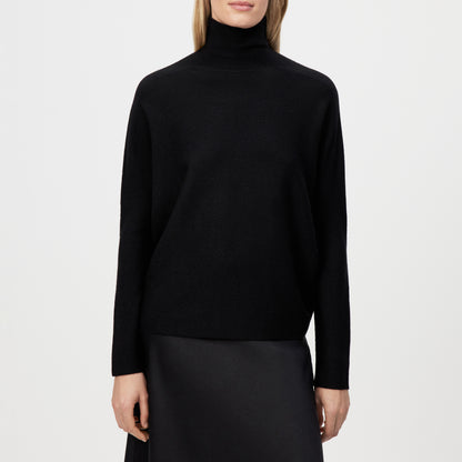 Egg-Shape Pullover LIORA aus Merinowolle