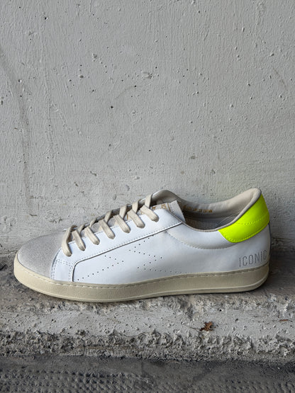 MOACONCEPT Iconic Sneaker