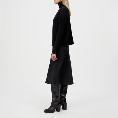 Egg-Shape Pullover LIORA aus Merinowolle