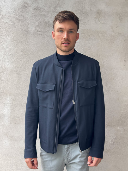 Vielseitige Indoor-Jacke für Büro & Alltag