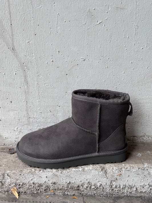 UGG Boots CLASSIC MINI II