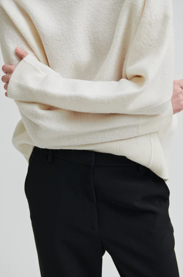 SECOND FEMALE Pullover O-N ECK