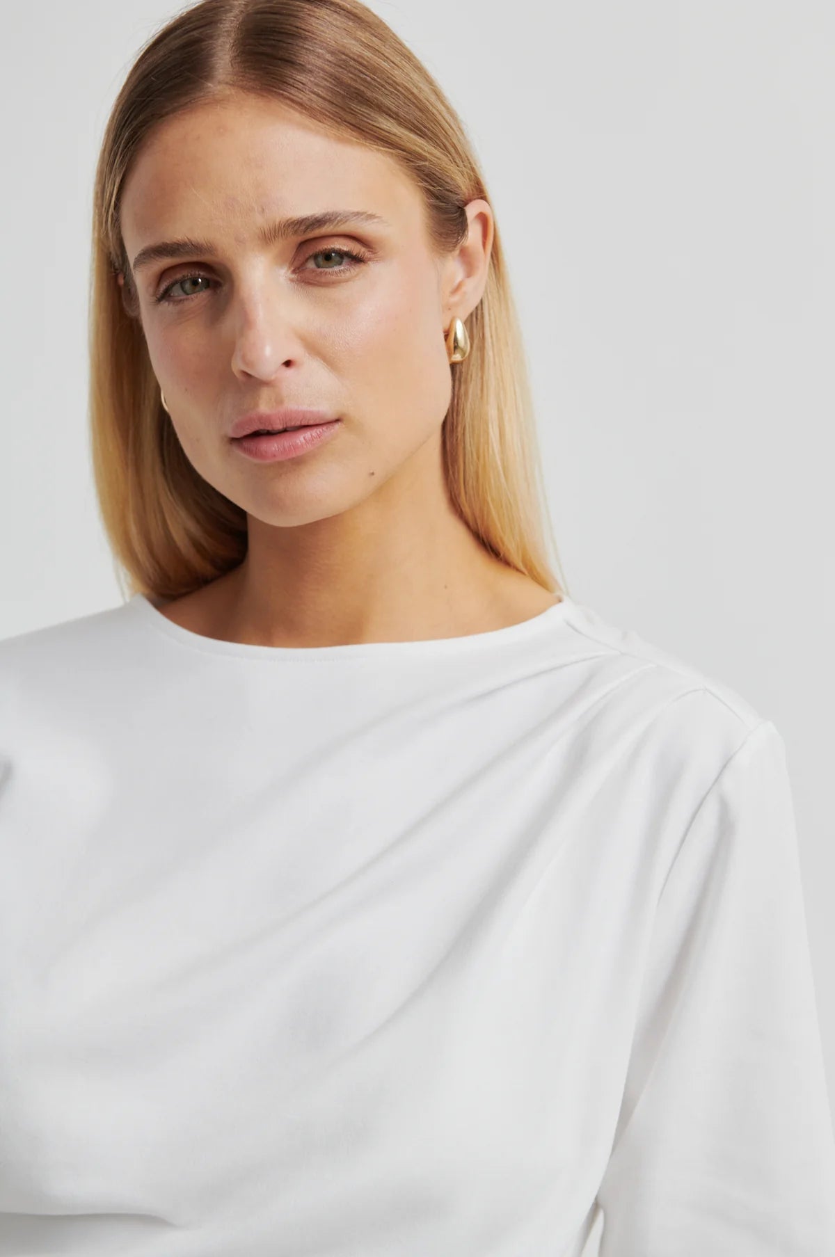 ULINA DRAPE TEE