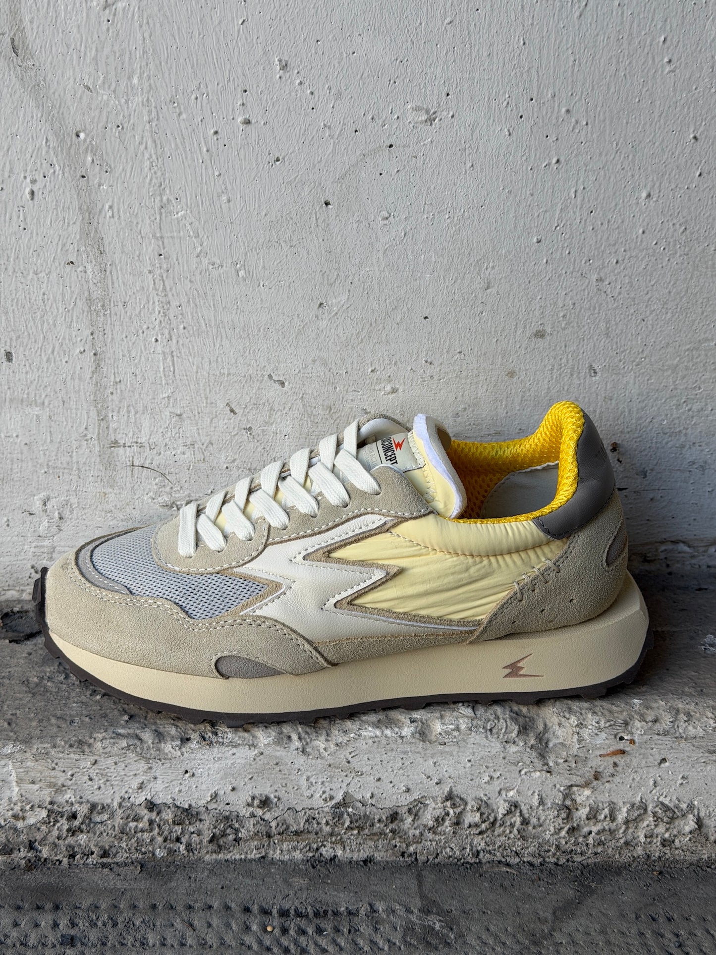 Hype pale banana Sneaker