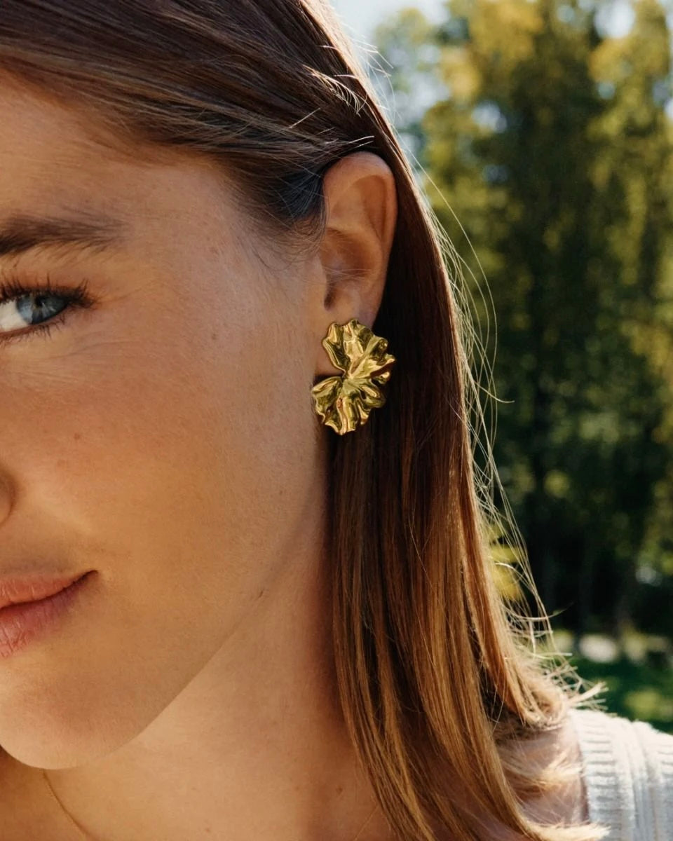 GERANA STUDS L