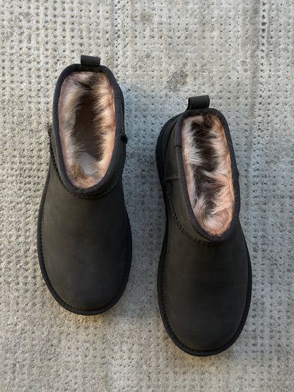CLASSIC ULTRA MINI Boot Nubuck