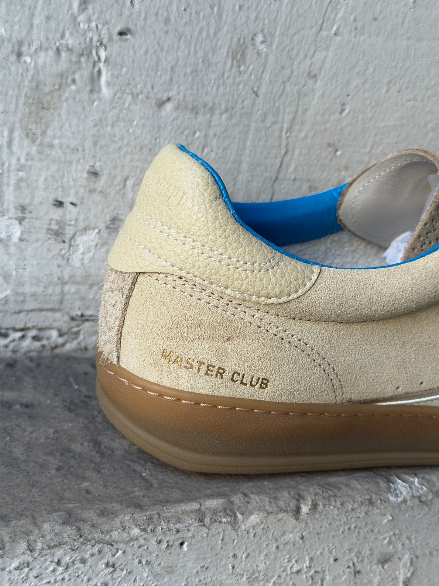 Sneaker Club suede