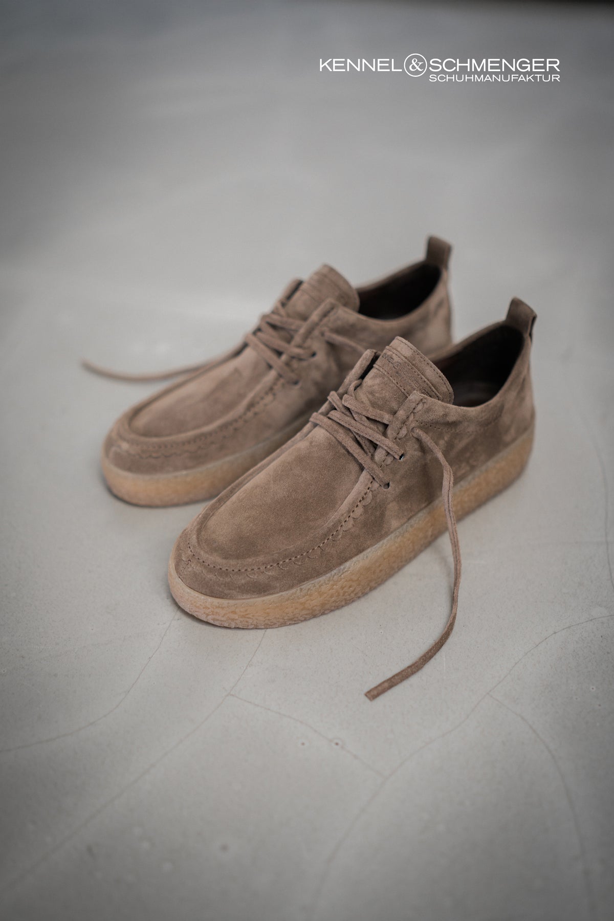 Schnuerer Crepe Pitt Suede
