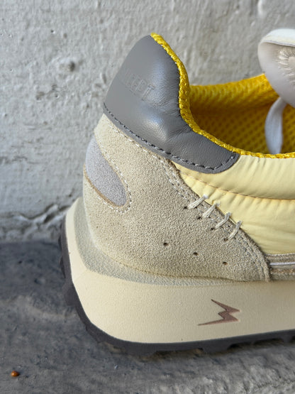 Hype pale banana Sneaker