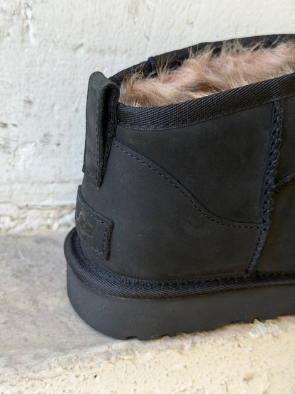 CLASSIC ULTRA MINI Boot Nubuck