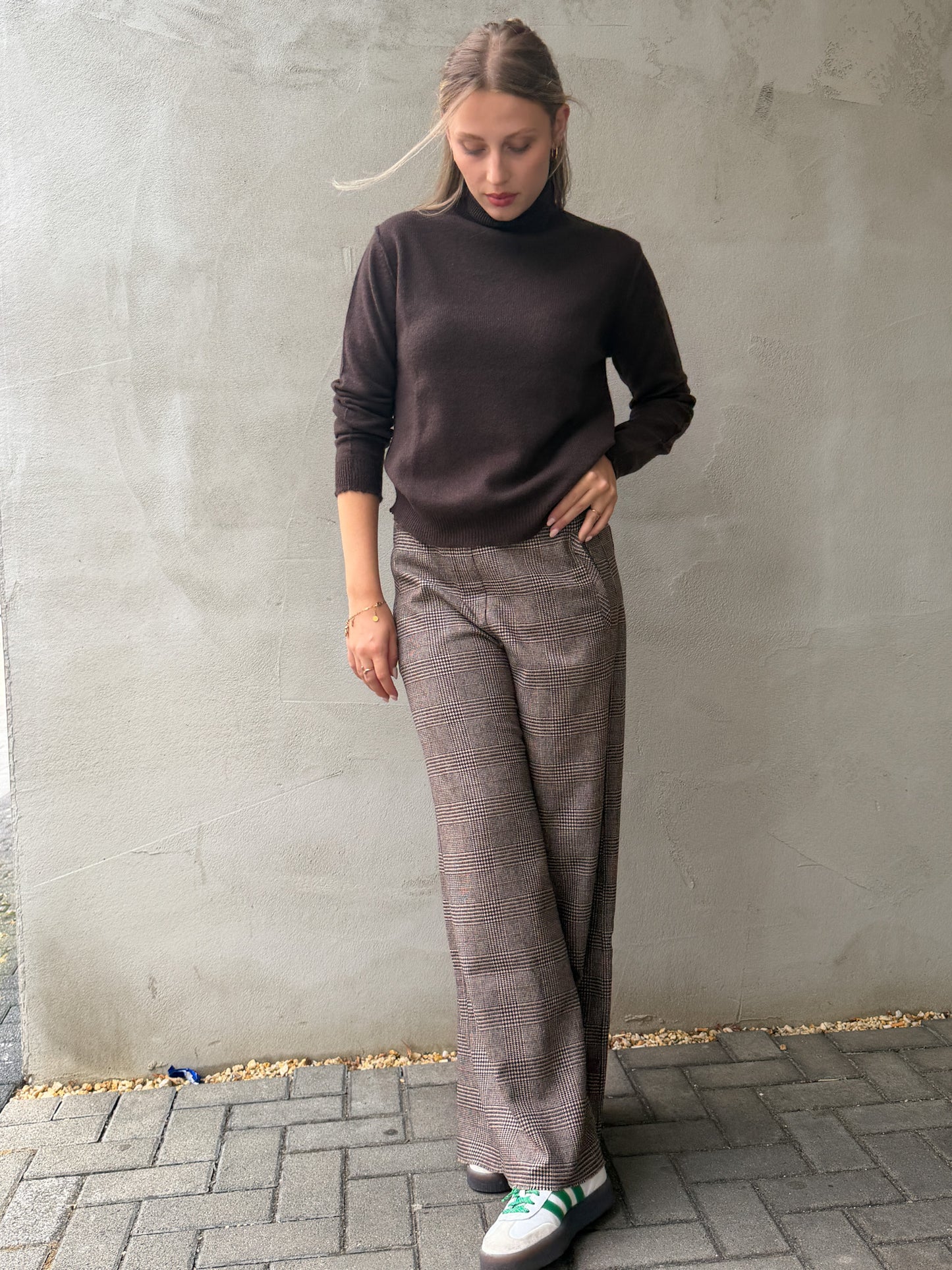 Distressed Role Collar