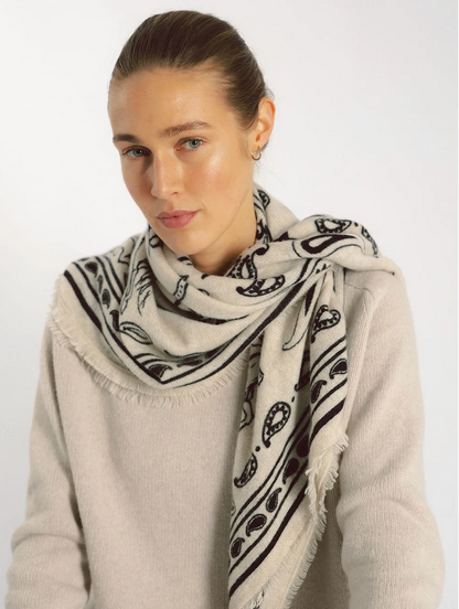 Nele Scarf Big