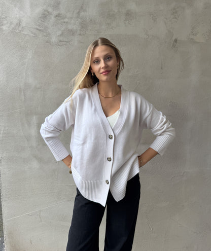 Oversize Cardigan in Creme mit Cashmere-Anteil
