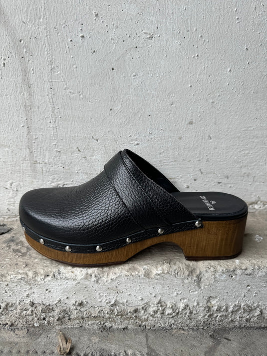 Clogs aus weichem Nappaleder CPH792