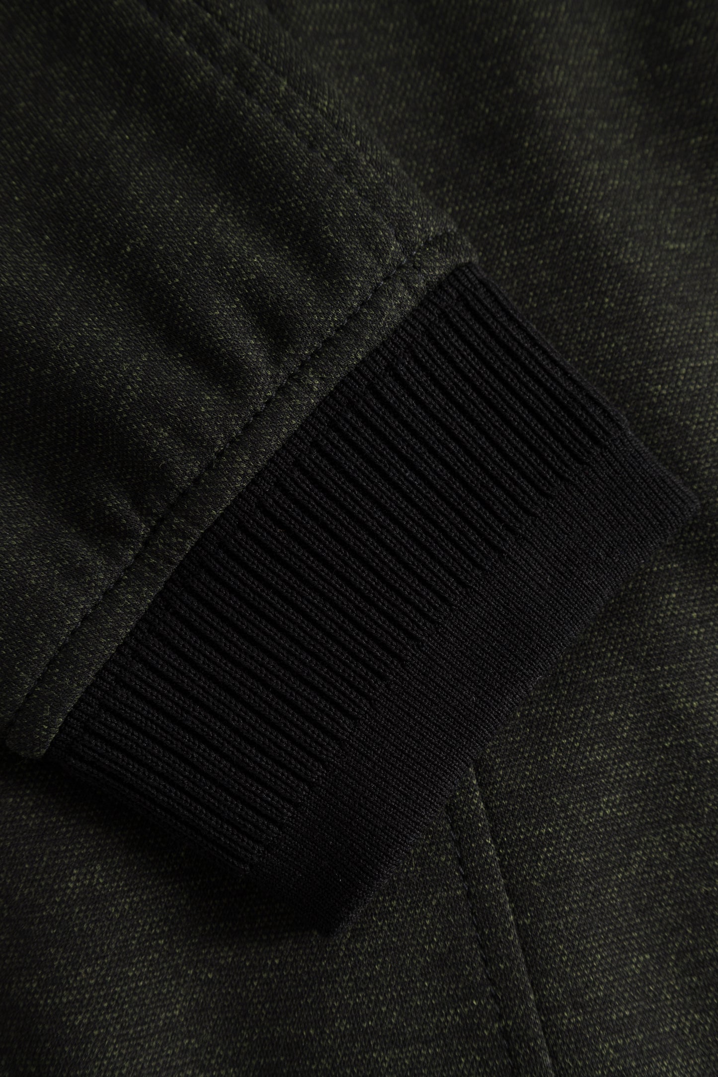 INDRO – Collegejacke in regulärer Passform mit sportiven Details.