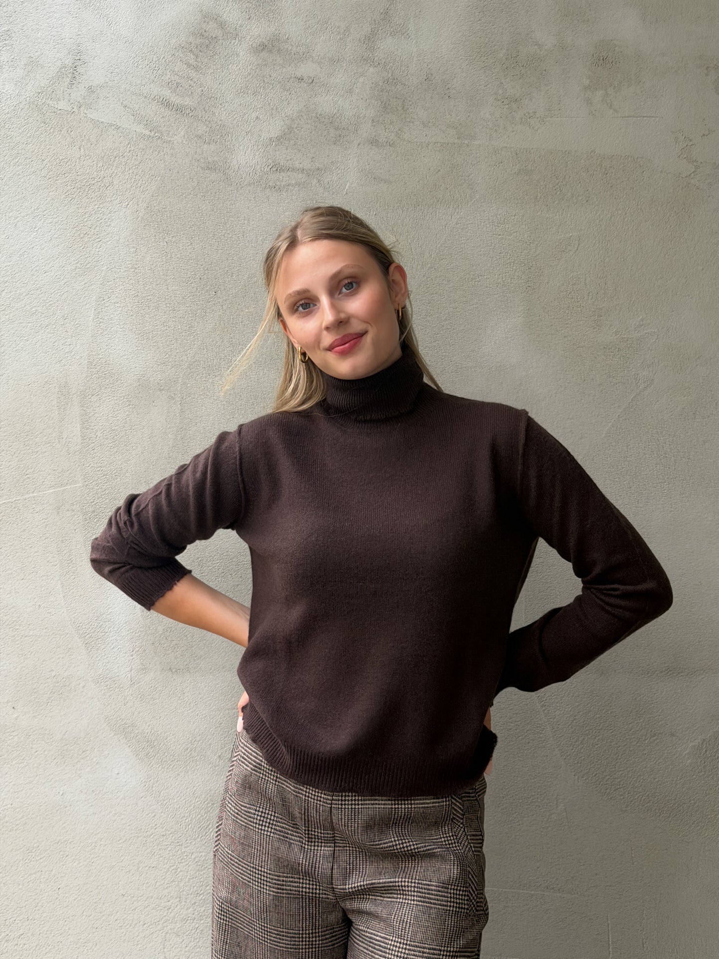 Distressed Role Collar