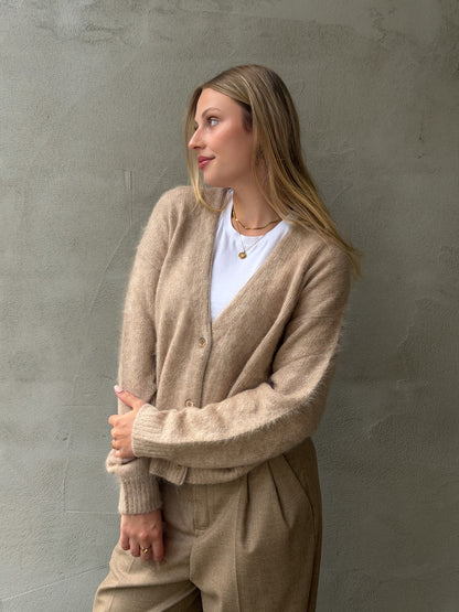 Cardigan V-Neck MINK finish