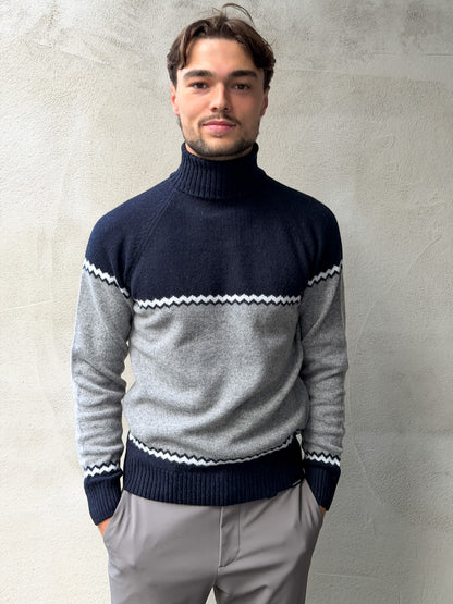 Pullover nordic style turtle neck