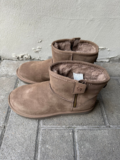 UGG Boots CLASSIC MINI BAILEY ZIP