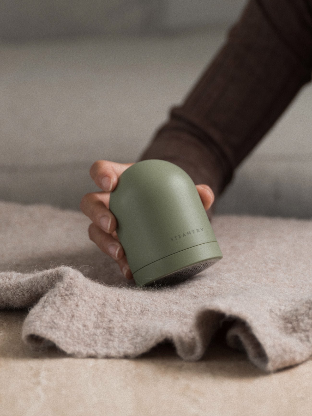 STEAMERY Pilo 2 Fusselrasierer - Effizienter Textilrasierer mit 6 Präzisions-Klingen