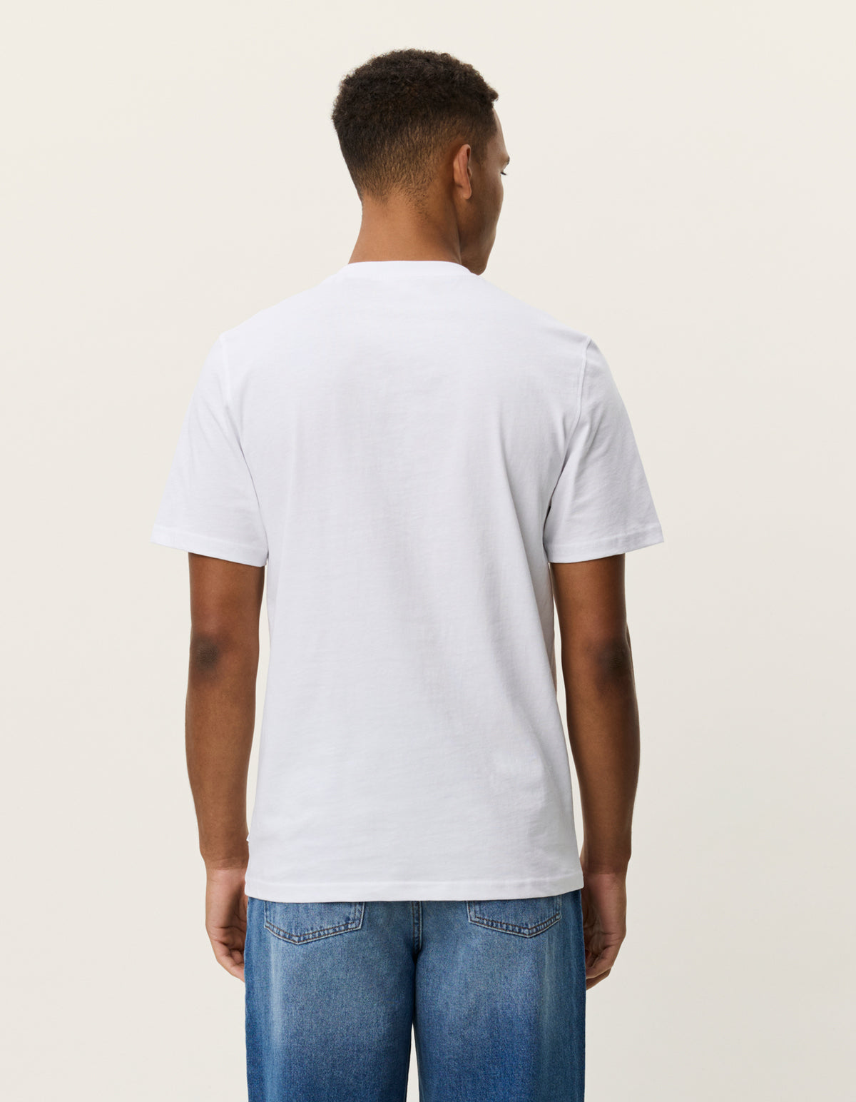 LES DEUX Brady Emblem T-Shirt